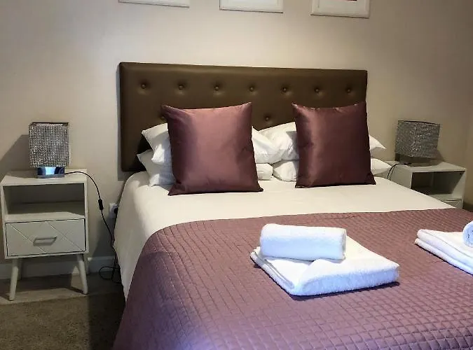 The Capital Boutique 4* Пениши